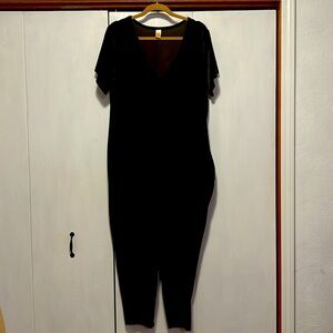 Smash and Tess size XL chocolate velvet romper